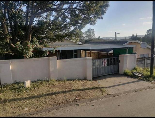 3 BEDROOM HOUSE FOR SALE IN CLAYFIELD